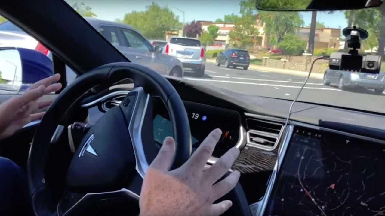 Problemi con la guida autonoma di Tesla - www.androidking.it
